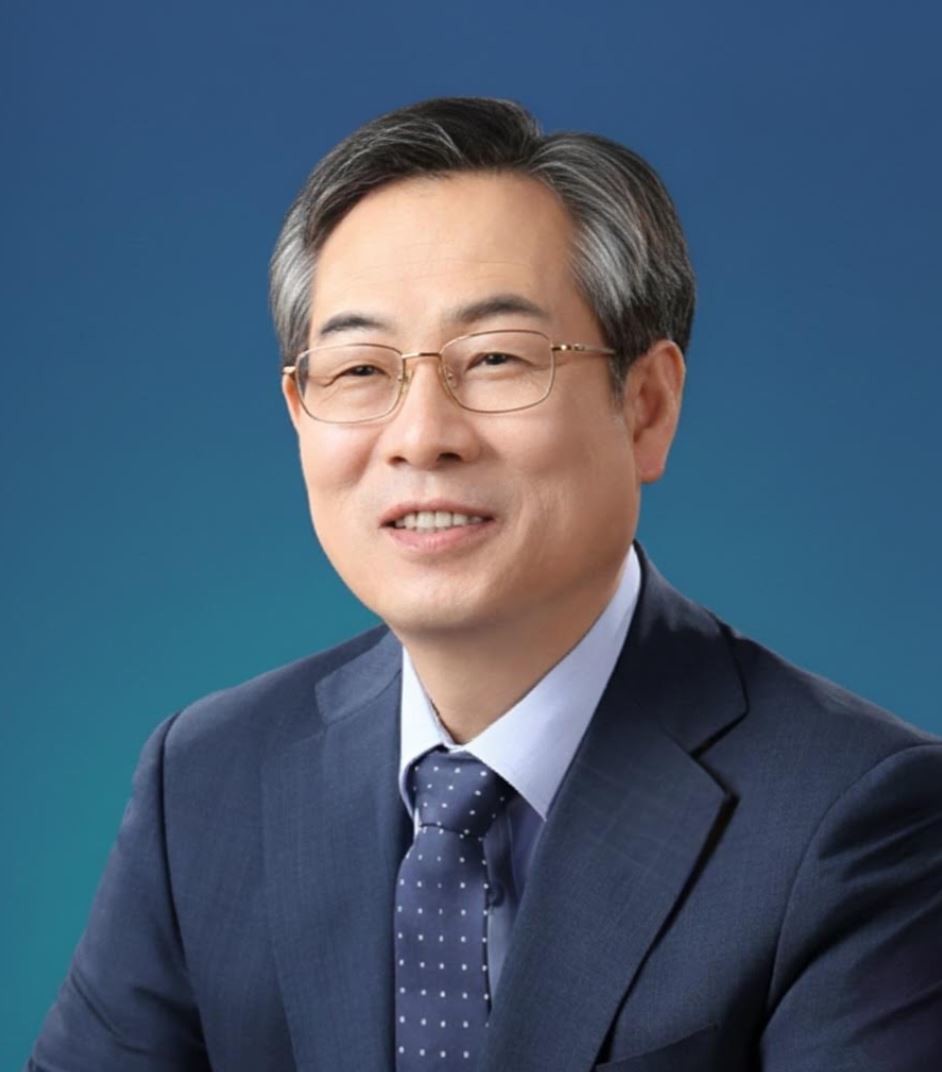 권형택 신임 이사장 / 사진제공=기보