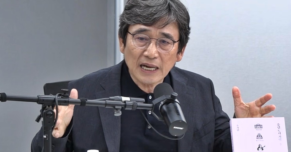 유시민 작가가 15일 유튜브 방송 '매불쇼'에 출연해 이재명 대통령의 국정 운영 방식을 강하게 비판하고 있다. / 유튜브 '매불쇼'