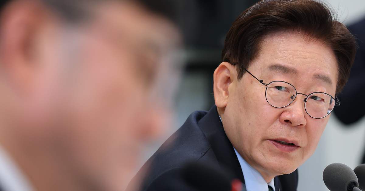 이 대통령 “반려동물 중성화 지원에 찬성 1번, 반대 2번 눌러보라”
