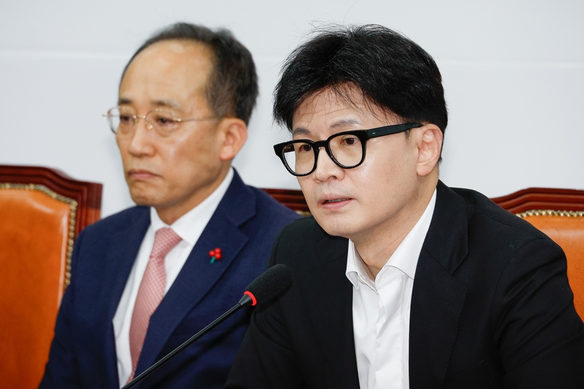 “비상계엄 때 한동훈·추경호, 당사에서 국회 가야 하나 언쟁했다”