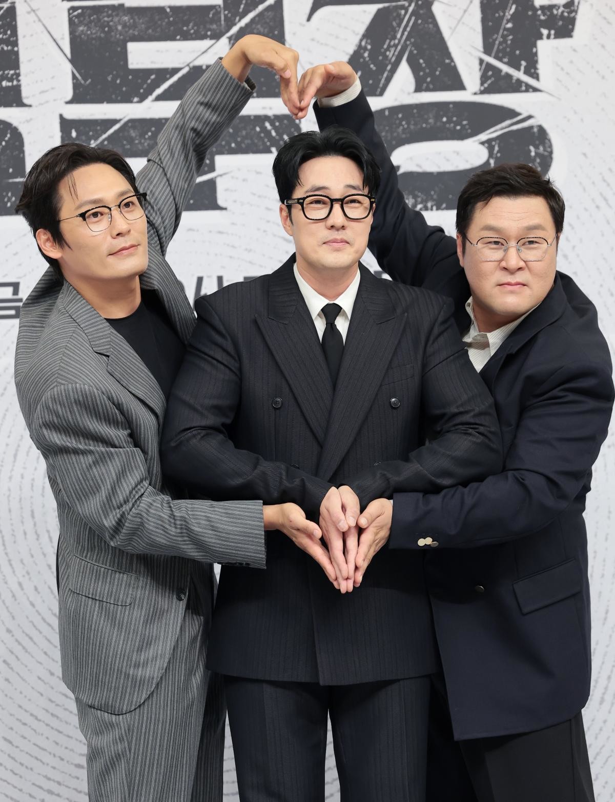 '김부장' 주연 3인방 소지섭(가운데), 최대훈(왼쪽), 윤경호(오른쪽). / SBS 제공