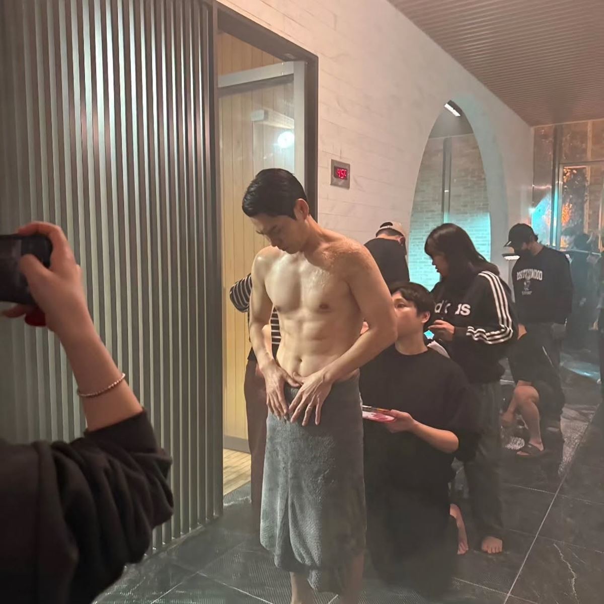 배우 주상욱이 공개한 상의 탈의 사진 / 주상욱 인스타그램