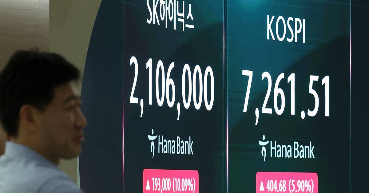 최태원 “SK하이닉스 주가 우상향…‘이렇게’ 갖고 있으면 돼”