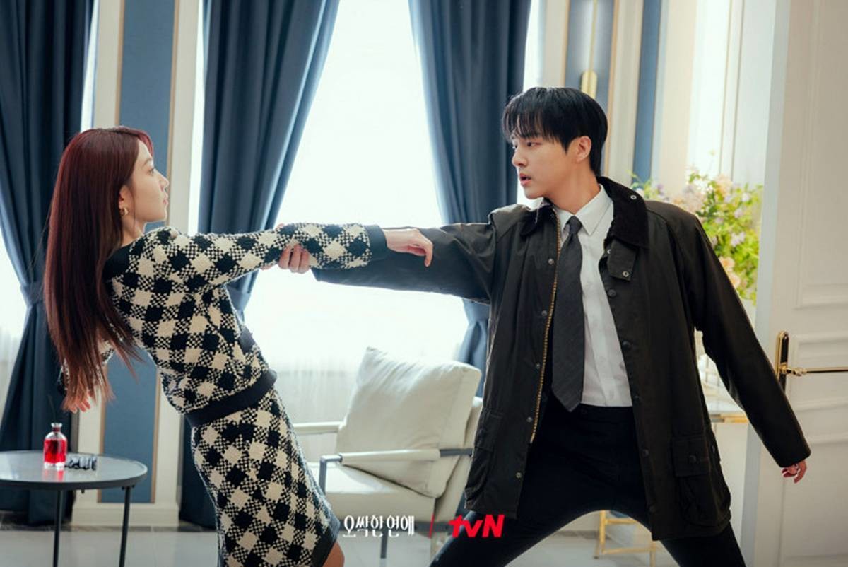 독특한 관계성에 눈길 / tvN
