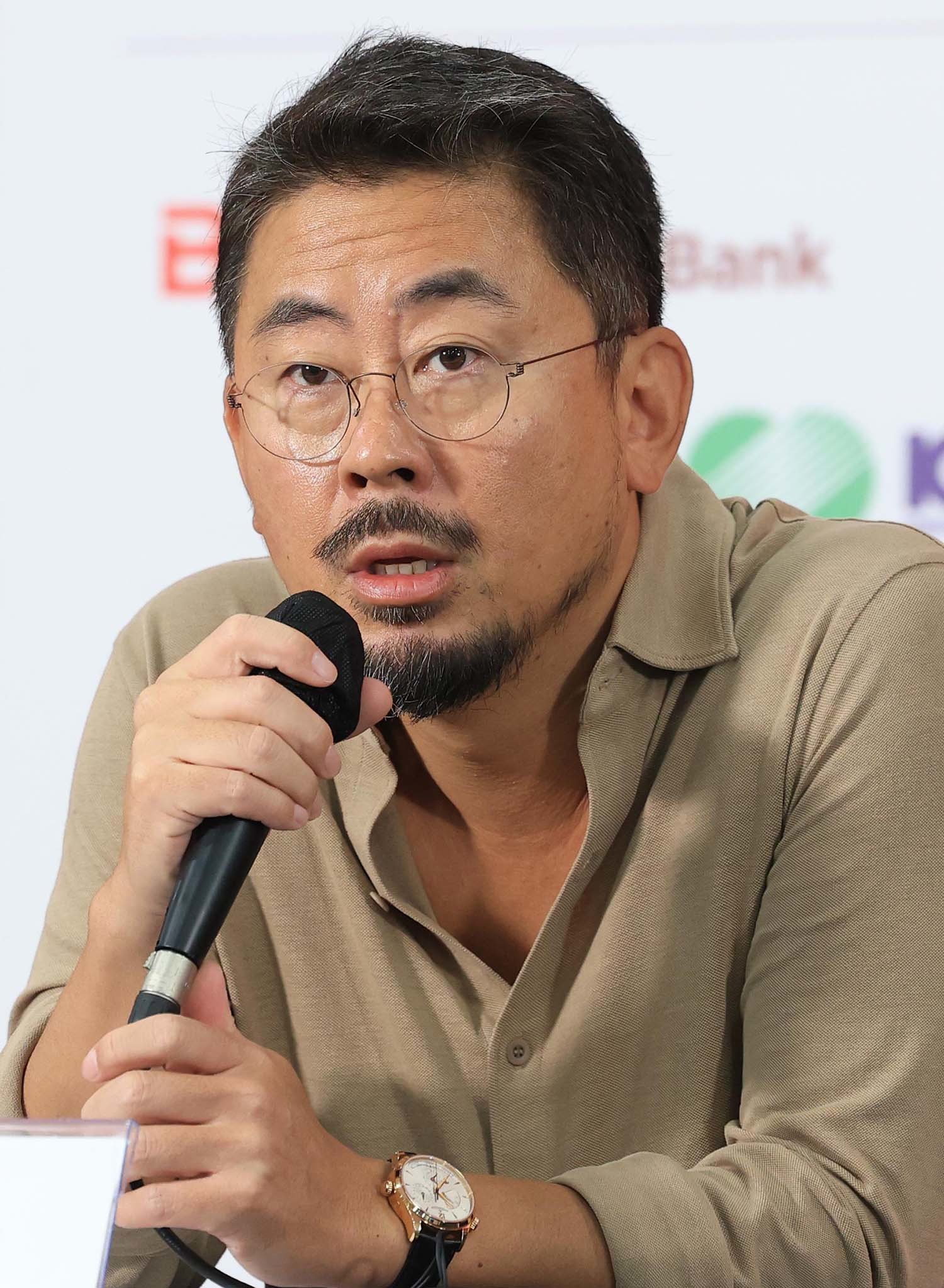'호프'를 연출한 나홍진 감독. / 뉴스1