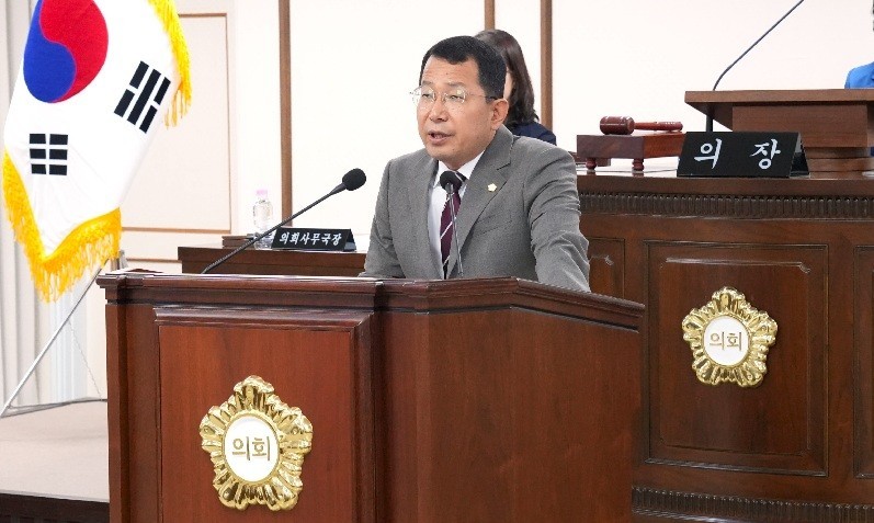 20일 열린 제278회 임시회에서 5분 자유발언하고 있는 김석환 의원