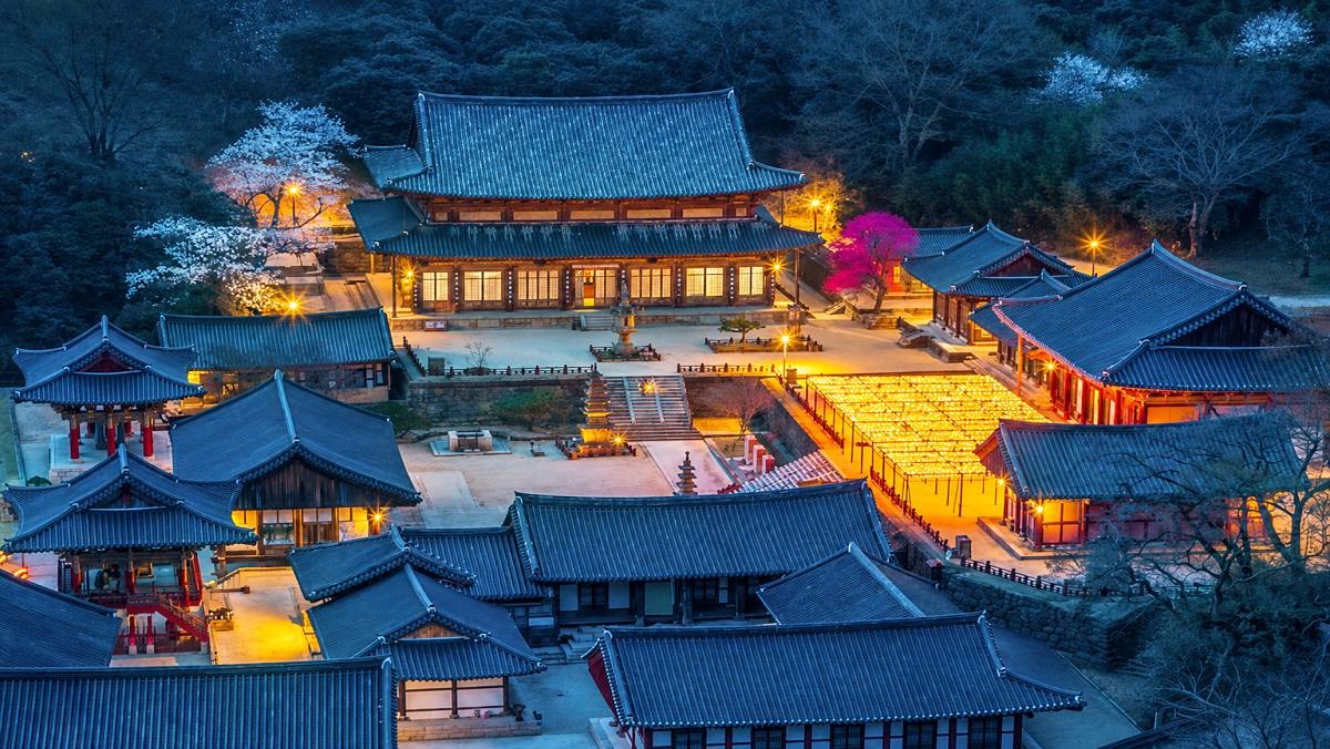 화엄사 전경. / 한국관광공사(촬영 : 신윤철)