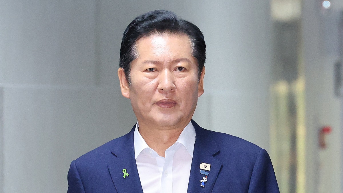 정청래가 탄 차량, 누군가 습격했다…“경찰 조사 중”