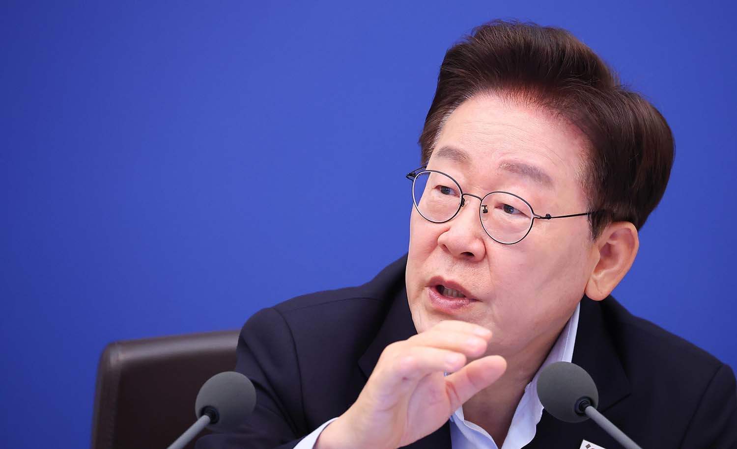 "이 대통령, 불리한 조건 감수하고 아파트 거래"