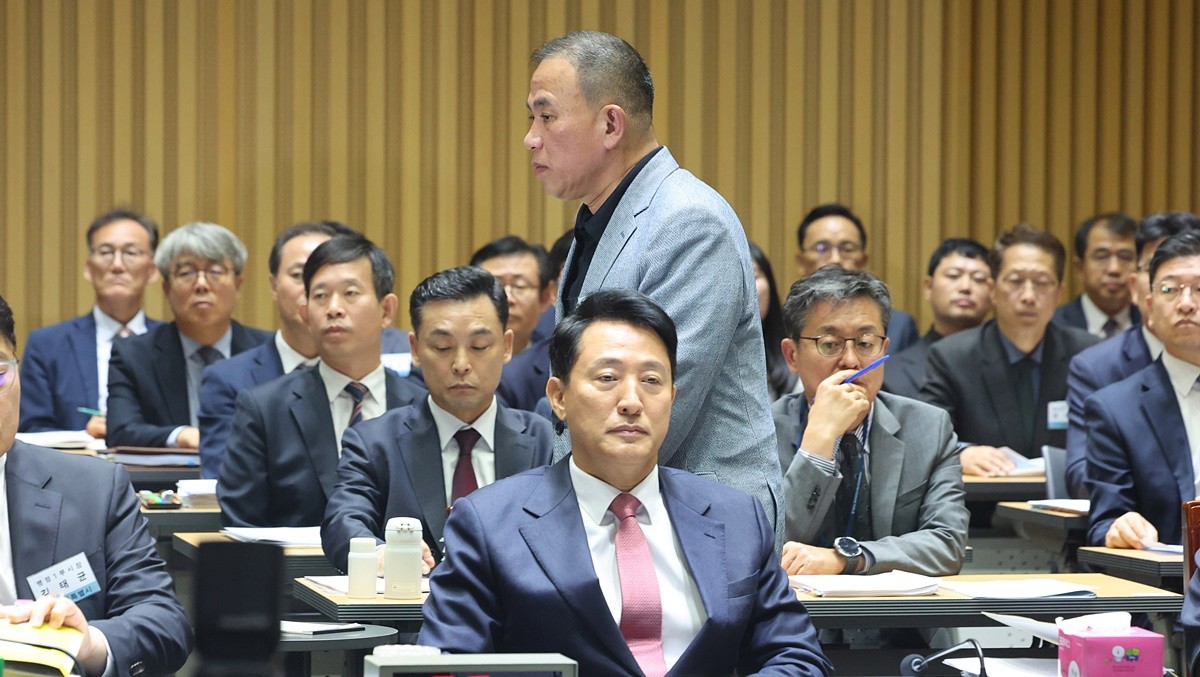 국감장에서 포착된 명태균과 오세훈 서울시장 / 뉴스1