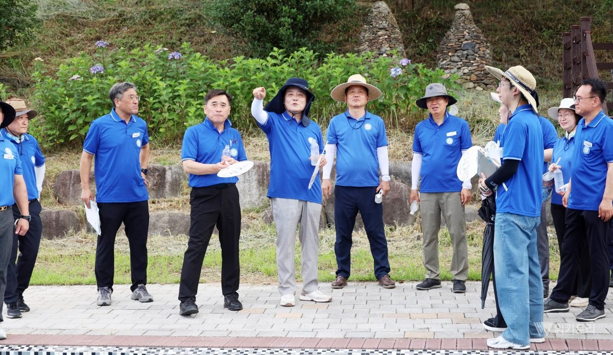 장흥군은 제19회 정남진 장흥 물축제의 성공적인 개최와 한 치의 오차도 없는 안전한 축제 운영을 위해 지난 23일 축제장 일대에서 대대적인 합동 현장 안전점검을 전격 실시했다. / 장흥군