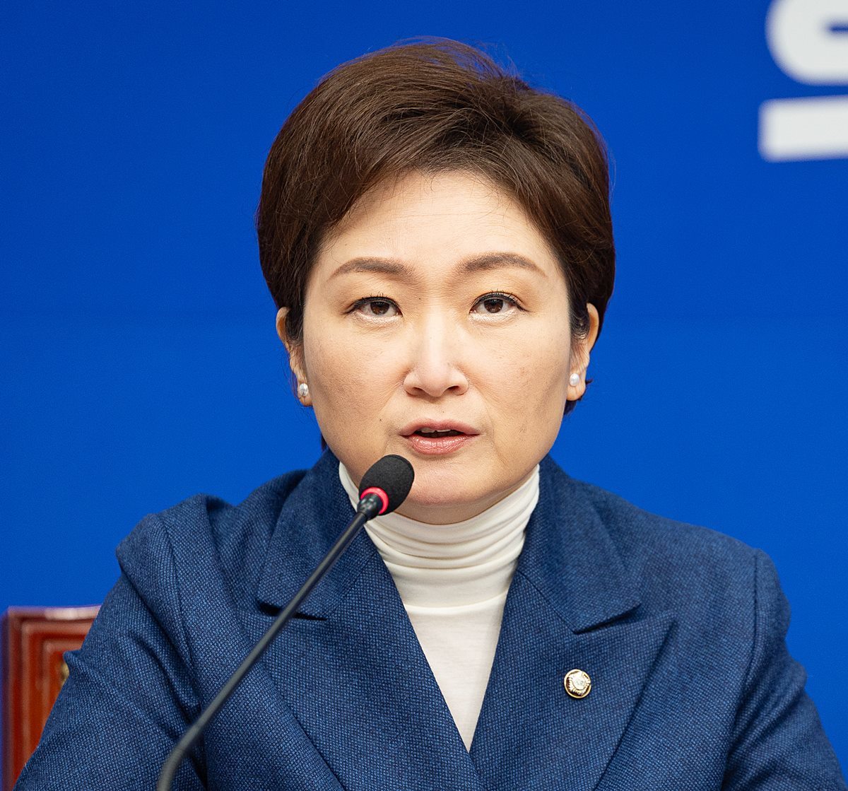 '이언주 합성 음란물' 만들어 올린 60대 기업인…결국 이렇게 됐다 