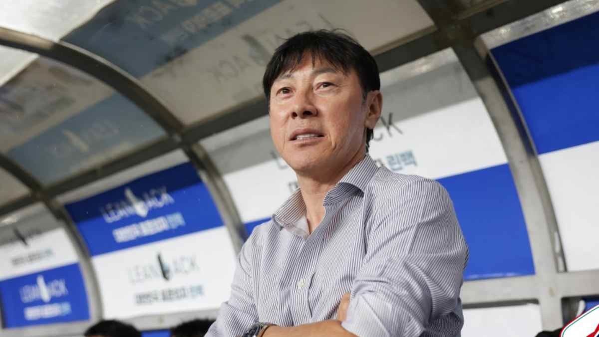 울산 HD 신태용 감독이 지난해 울산 문수축구경기장에서 열린 하나은행 K리그1 2025 울산 HD FC와 제주 SK FC의 경기에서 그라운드를 바라보고 있다. / 뉴스1