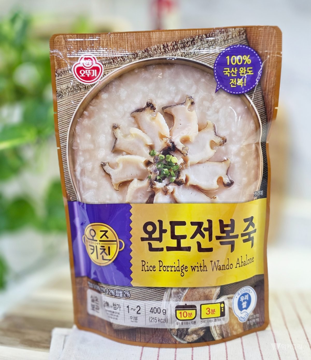 (주)오뚜기에서 출시한 _오즈치킨 완도 전복죽 / 완도군