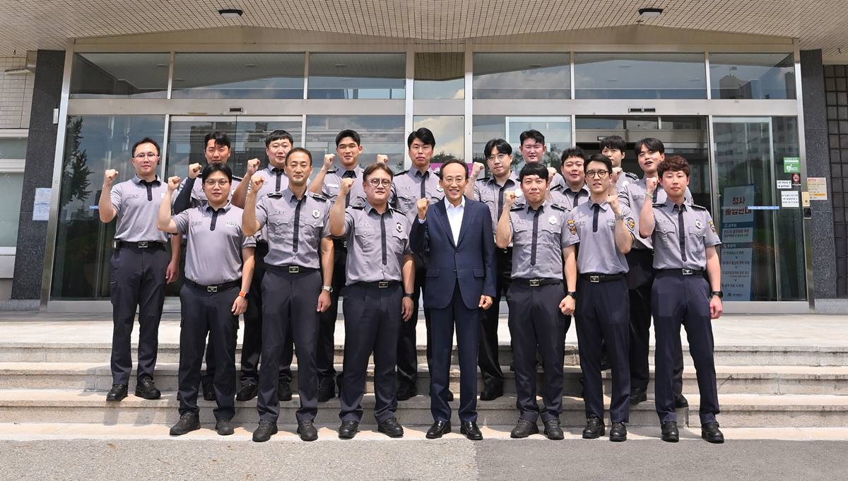 추경호 대구시장, 청원경찰 근무현장 찾아 격려