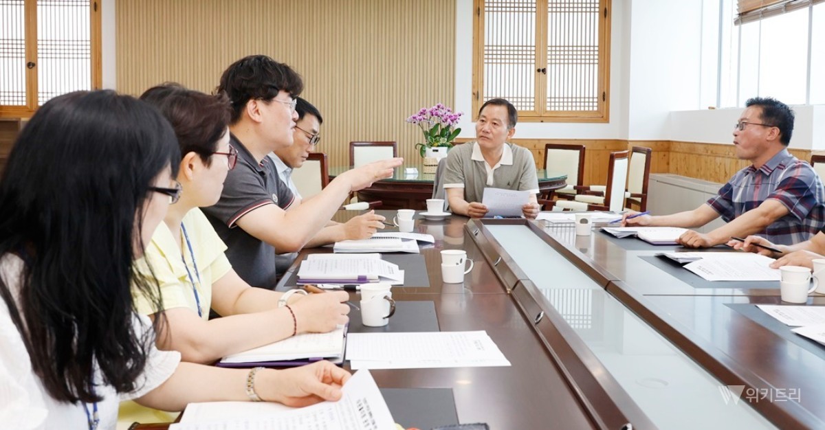 신안군 타운홀 미팅 새단장, 현안 중심 정책 토론장 뜬다