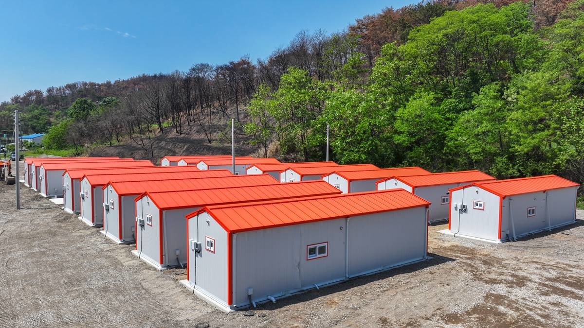 영덕군 산불피해 이재민 임시 조립주택 모습/영덕군