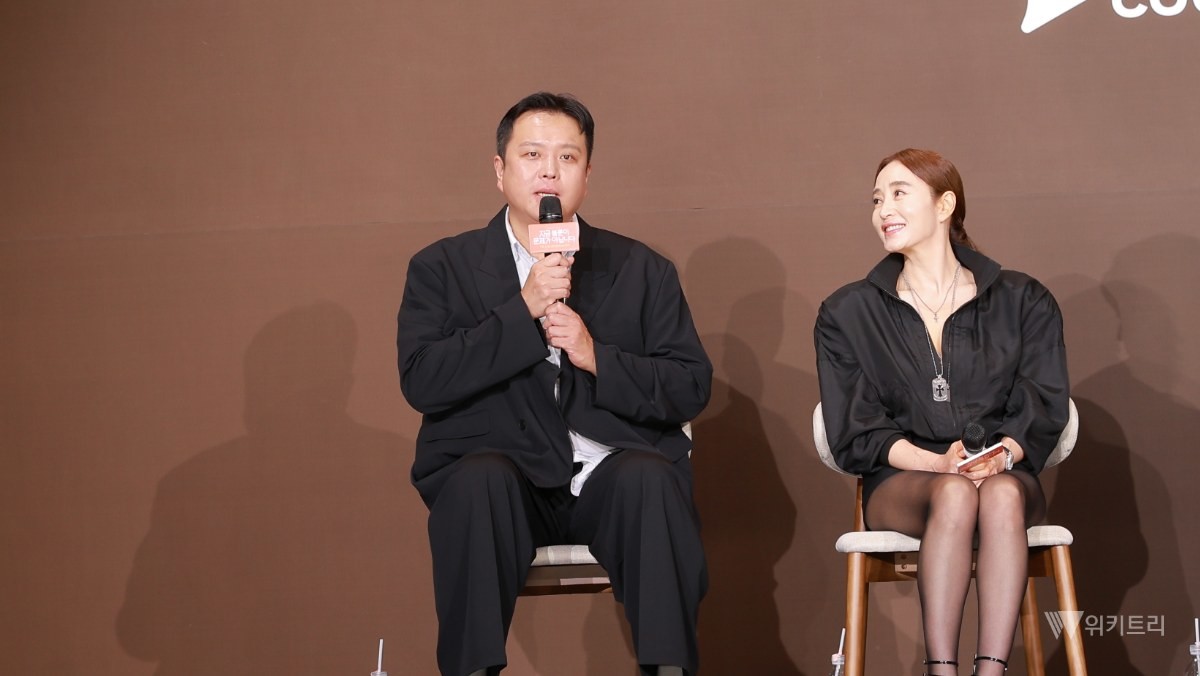 7월 28일 서울 중구 앰배서더 서울 풀만호텔에서 열린 쿠팡플레이 시리즈 '지금 불륜이 문제가 아닙니다' 제작발표회에서 이창희 감독이 이야기하는 모습. / 위키트리