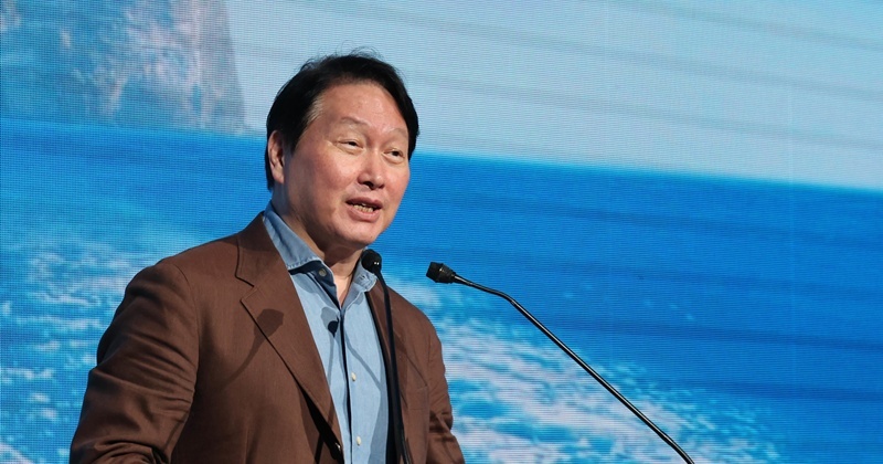 최태원 회장, 개인 자격으로 SK하이닉스 주식 48억 '첫 매수'