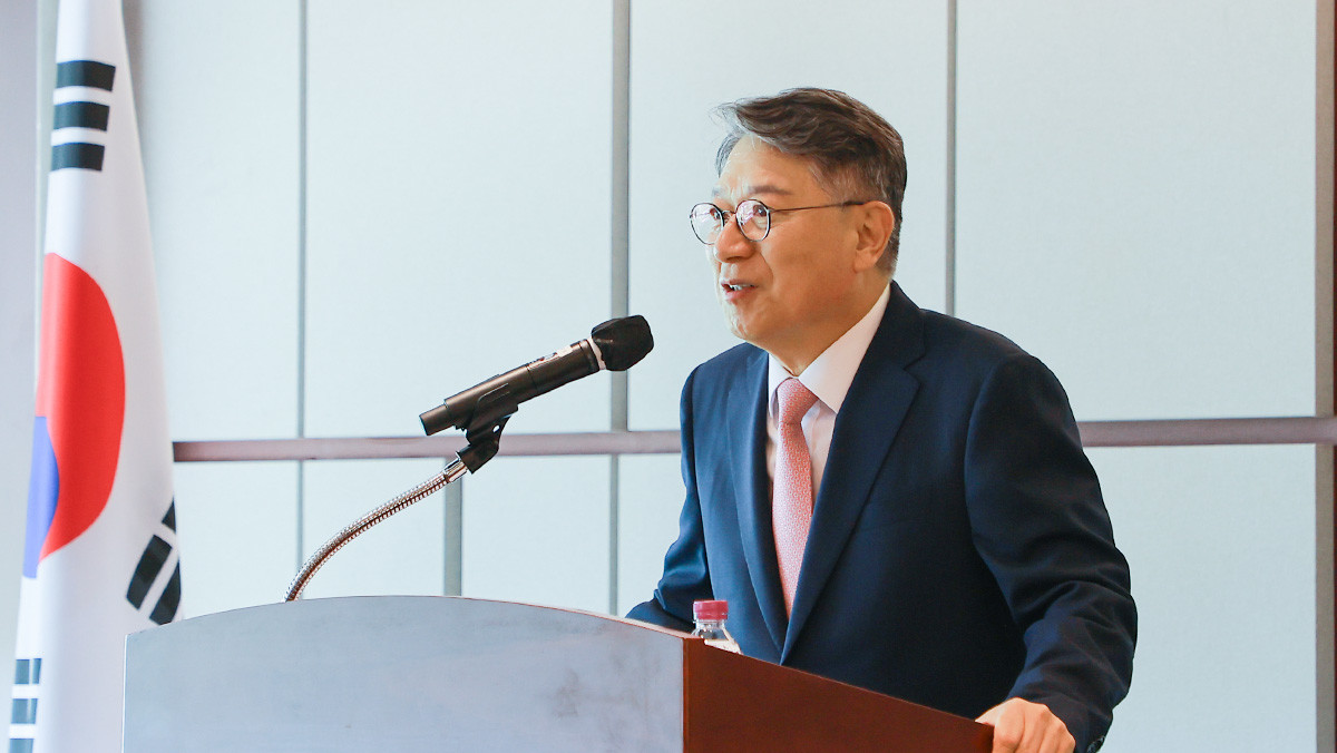 체결식에 앞서 인사말을 전하고 있는 곽재선 KGM 회장. / 권혁재 PD