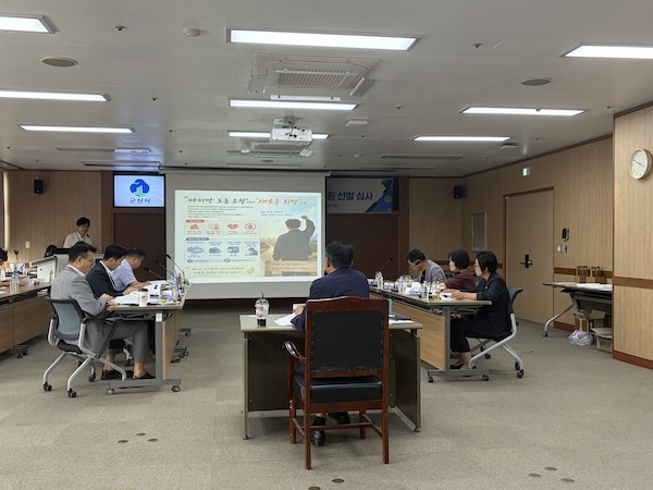 군산시, 상반기 적극행정 우수공무원 7명 선발