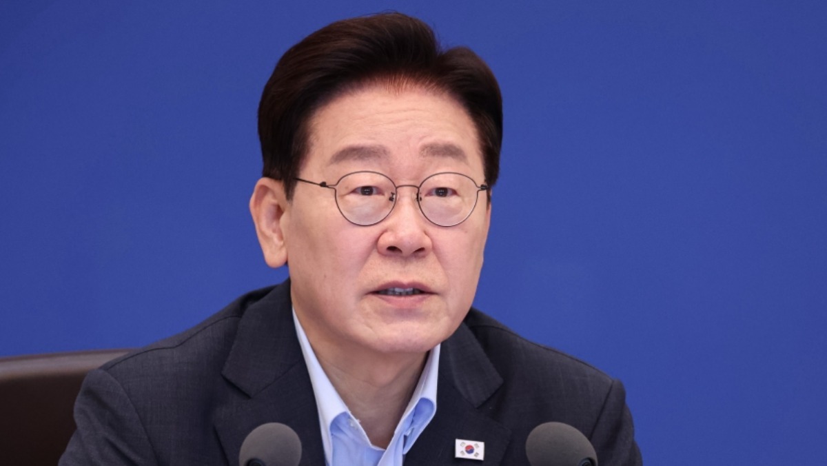 귀국한 이 대통령, 보완수사권 폐지에 "사필귀정"…거부권 행사 안 할 듯