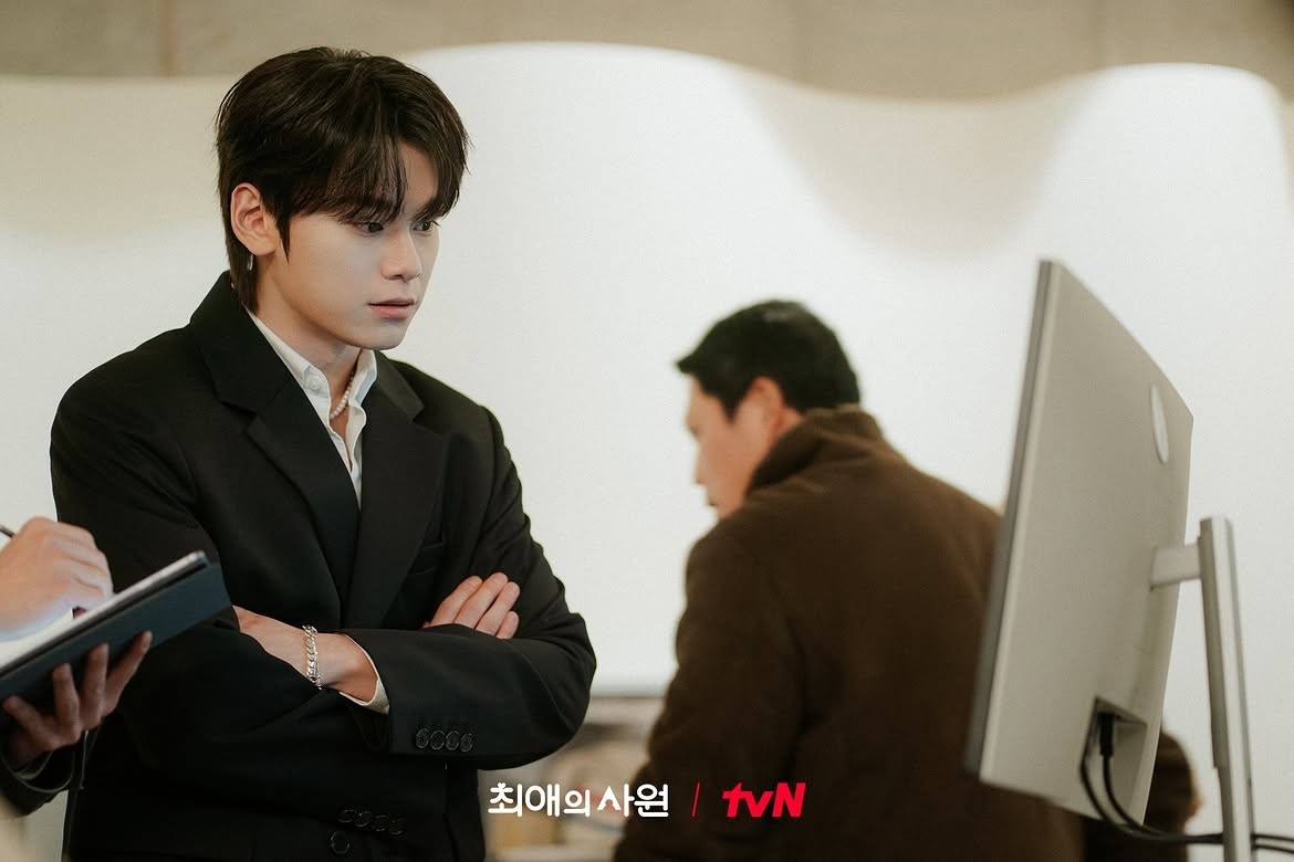 '최애의 사원' 스틸컷. / tvN