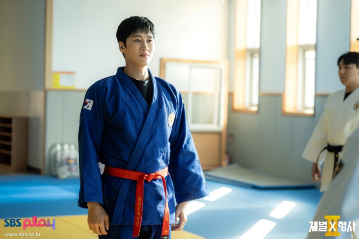'재벌X형사2' 진이수 역을 맡은 배우 안보현.
