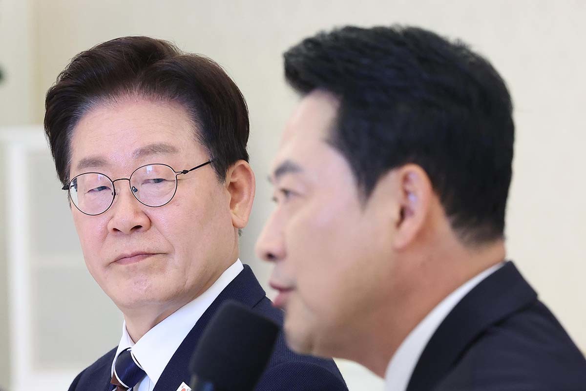이재명(왼쪽) 대통령과 장동혁 국민의힘 대표. / 뉴스1