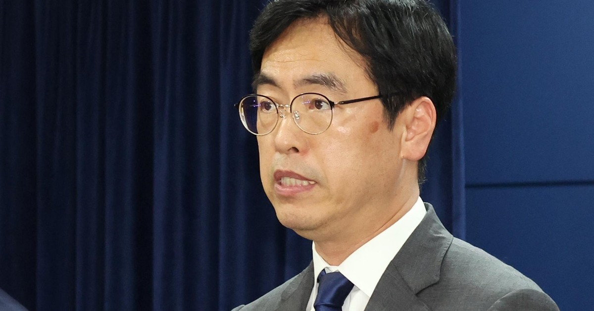 김민재 행정안전부 차관이 4일 오후 서울 종로구 세종대로 정부서울청사에서 중대범죄수사청 개청 진행 상황 관련 브리핑을 하고 있다. / 뉴스1