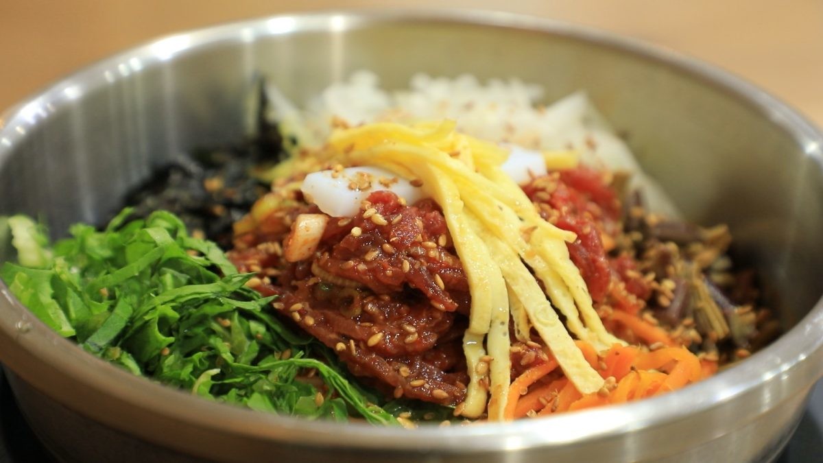 EBS1 '한국기행' 미리보기 페이지에서 제공하는 '대를 이은 시간의 맛, 백년 식당' 편 자료 사진. / EBS1 제공