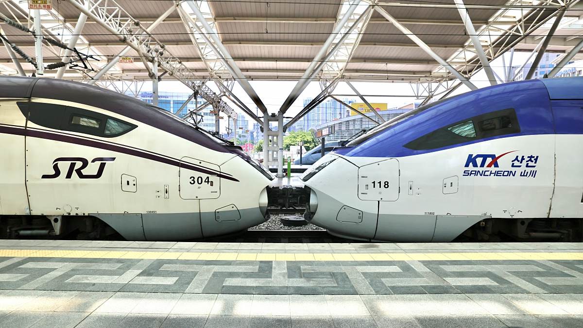 SRT 열차와 KTX-산천 열차가 연결되어 있는 모습. / 코레일 제공