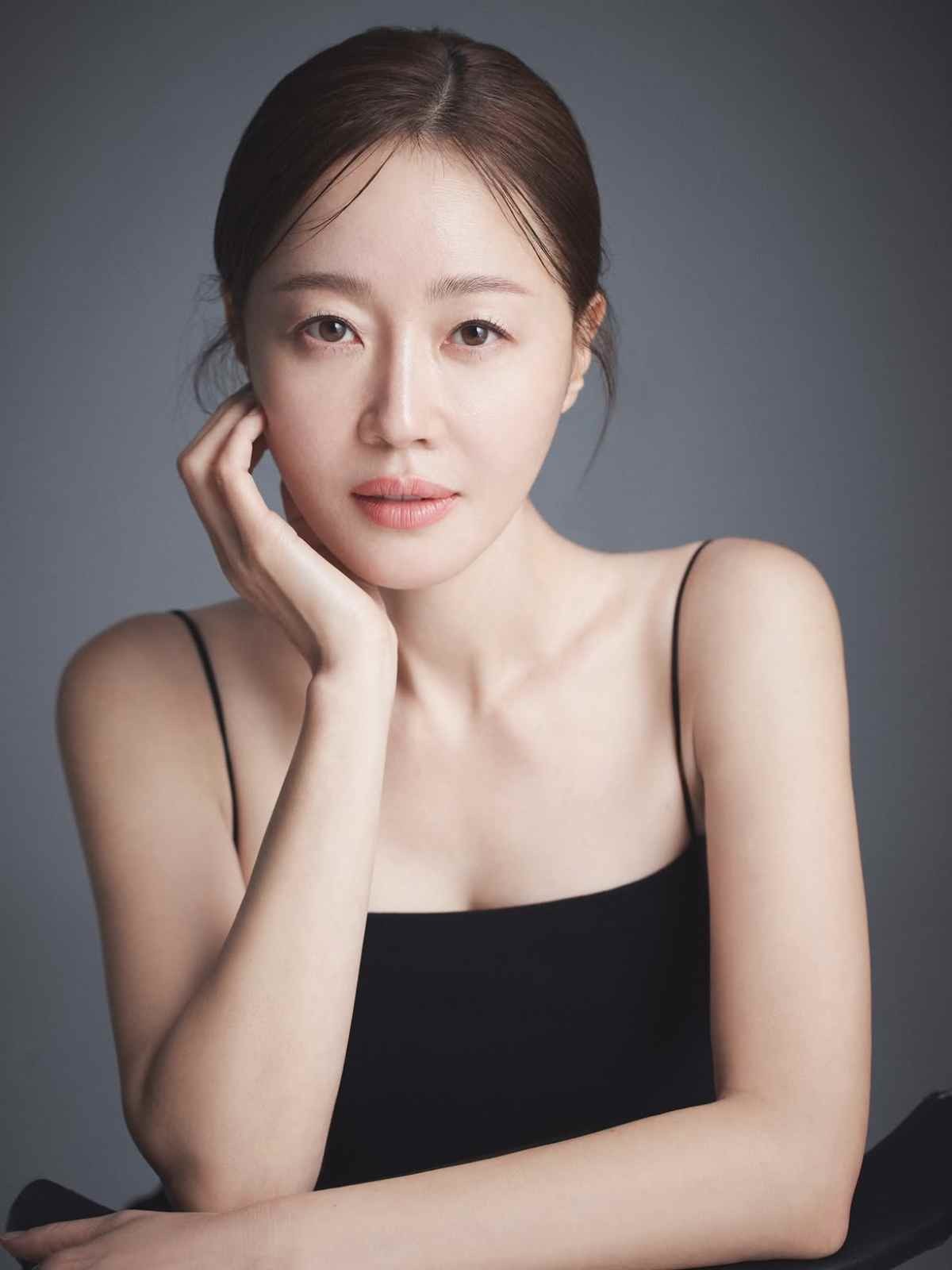 배우 엄지원 / 엄지원 인스타그램