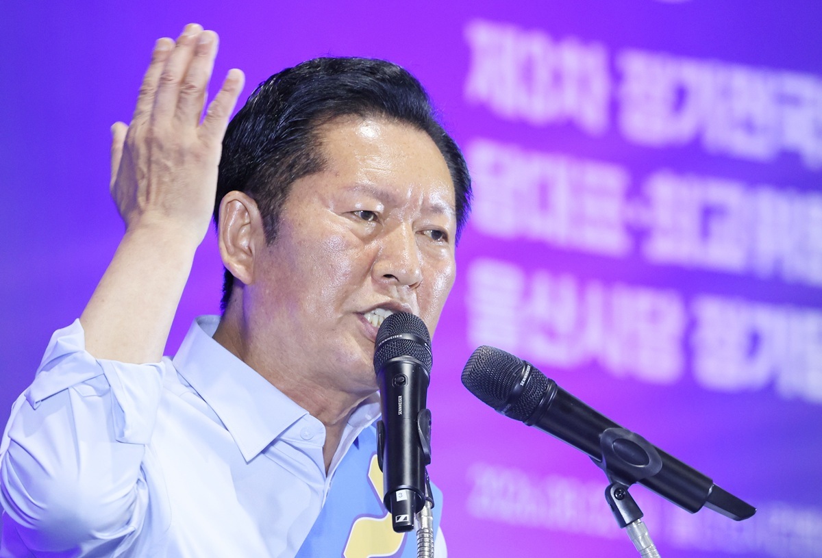 정청래, 김민석 직격…“신천지 근거 못 대면 허위 신고…방화범 못지않은 나쁜 사람”