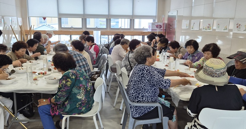 부안 하서면 지역사회보장협의체, 어르신 점심 나눔 행사 개최