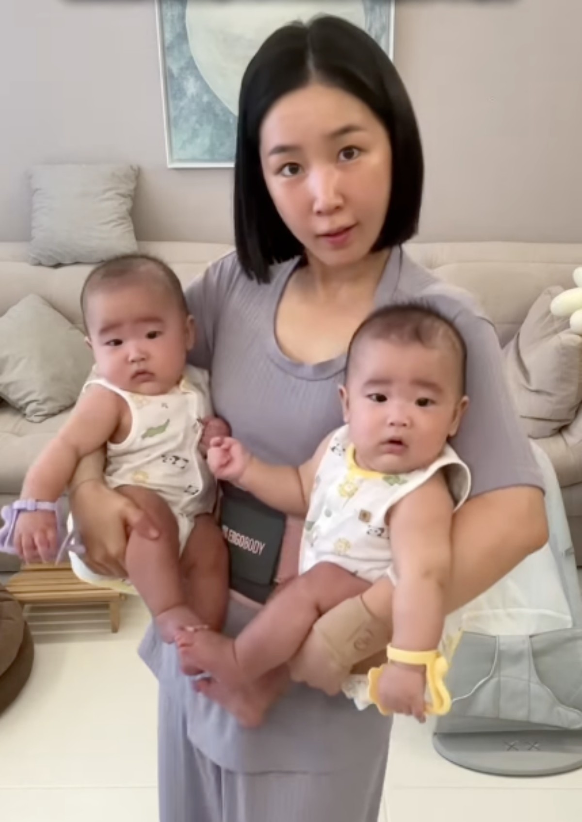 암 극복하고 쌍둥이 출산한 초아. / 초아 인스타그램