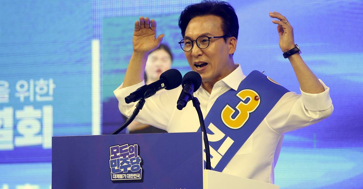 [속보] 김민석, 민주당 전당대회 제주·인천 당원투표서 승리로 1위 탈환