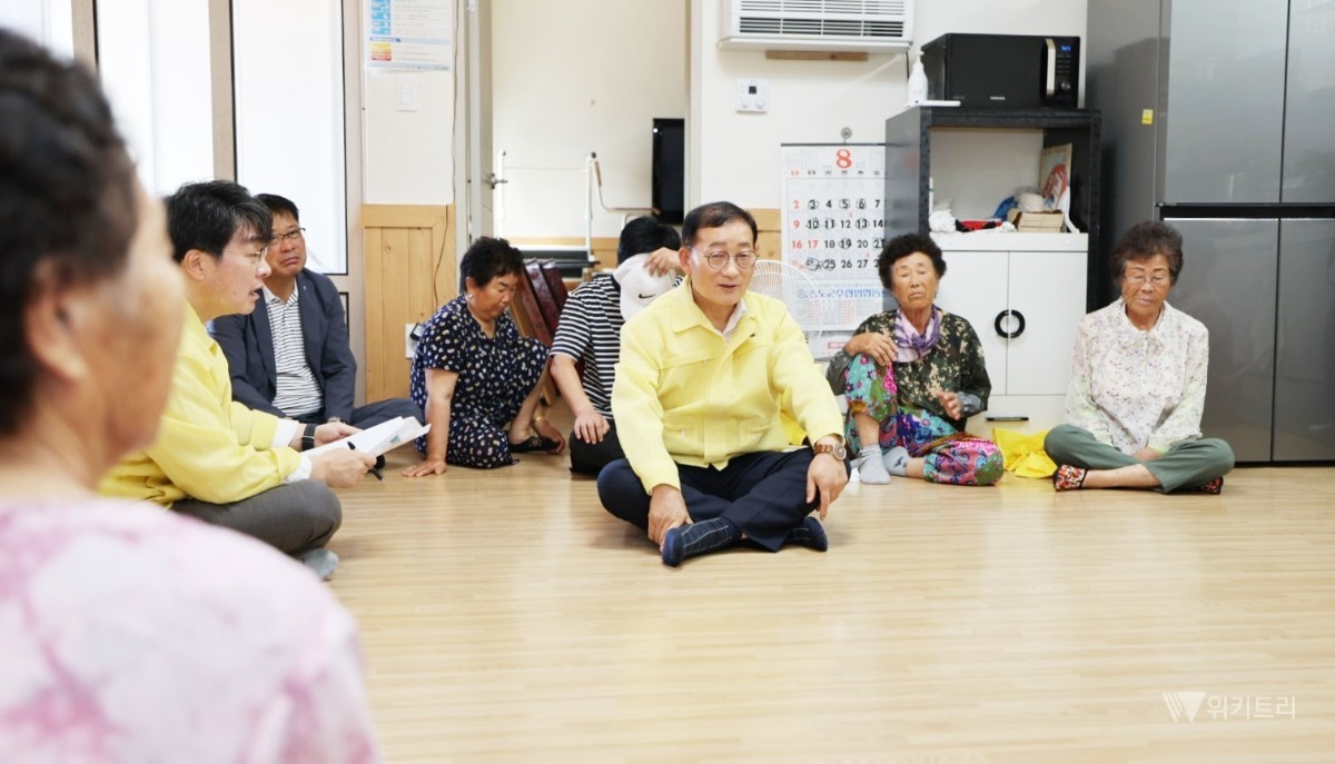 이재각 진도군순, 폭염 속 양식장·경로당 현장 대응 강화
