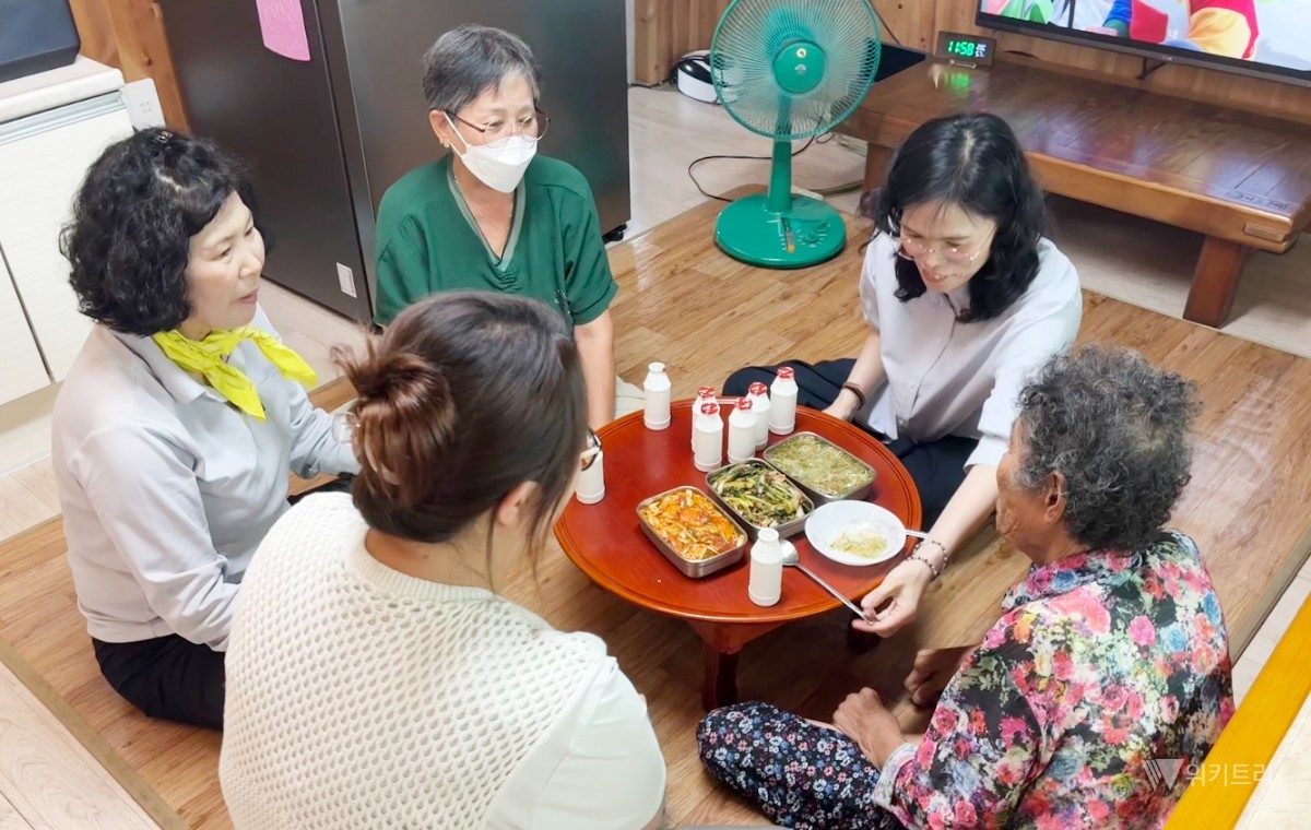 무더위에도 이어진 나눔…함평군 손불면 봉사자들의 따뜻한 밥상