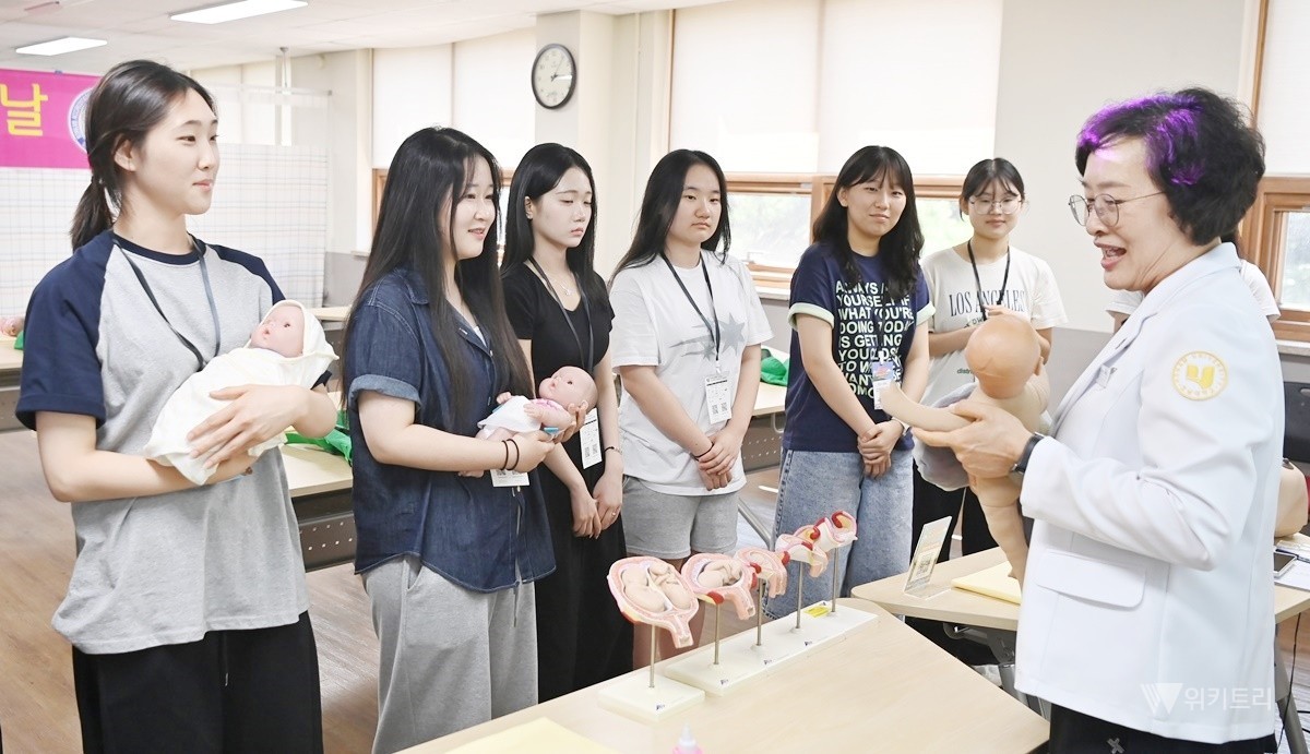 호남대학교는 지난 6일부터 7일까지 이틀간 예비 수험생을 대상으로 전공체험 프로그램 ‘호캉스’를 운영하고 성황리에 마무리했다. / 호남대