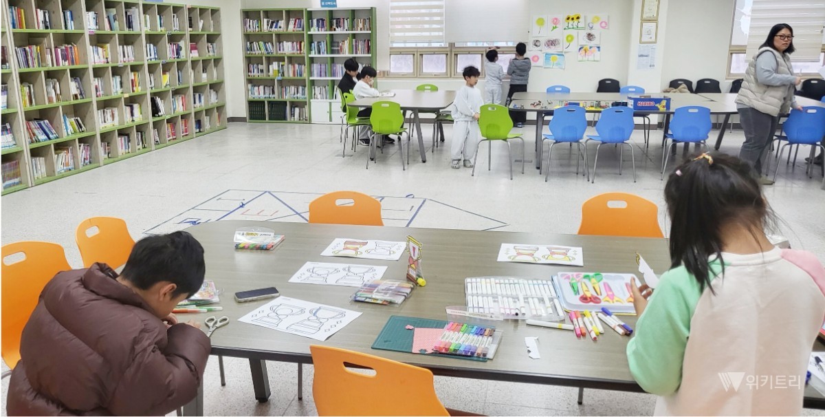 전남광주통합특별시교육청은 지난 6일부터 7일까지 순천과 여수 지역 학교를 직접 방문해 방학 중 돌봄교실 운영 실태와 학생 안전관리, 행복도시락 운영 상황 등을 살폈다. / 전남광주통합특별시교육청