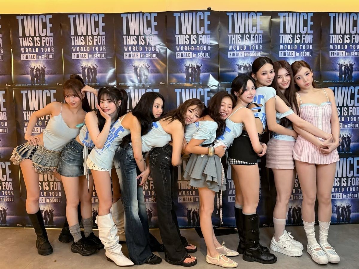 JYP 대표 아티스트인 트와이스. / 트와이스 공식 인스타그램