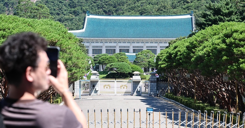 '무단 증축 의혹' 건물에서 '월세 85만 원씩' 벌어들인 청와대 공무원 