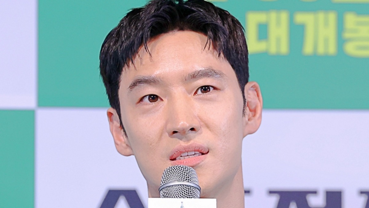 조진웅 때문에 ‘시그널2’ 날린 이제훈, 이번엔 ‘이 여배우’ 때문에 차기작 ‘날벼락’