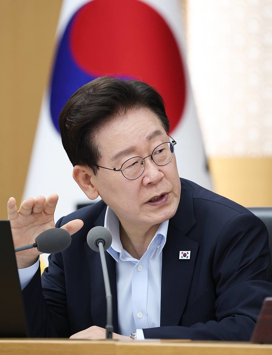 이재명 대통령이 11일 정부세종청사에서 열린 국무회의에서 발언하고 있다 / 뉴스1