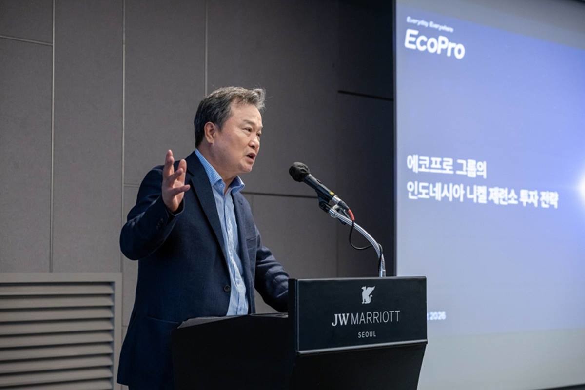 이동채 에코프로그룹 창업주가 10일 서울 서초구 JW메리어트 호텔에서 열린 인도네시아 BNSI 투자 세미나에서 축사를 하고 있다./에코프로