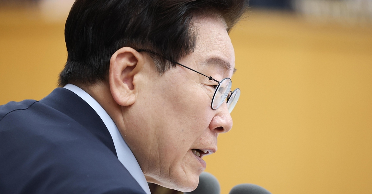 이재명 대통령 “안 되는 이유 찾지 말고 일이 되게 하는 행정 하라”
