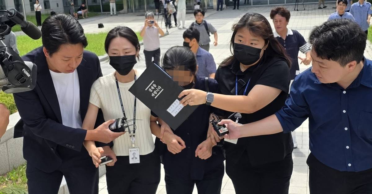 11세 손자 ‘아동학대치사 혐의’ 외할머니 구속…취재진에 남긴 한마디