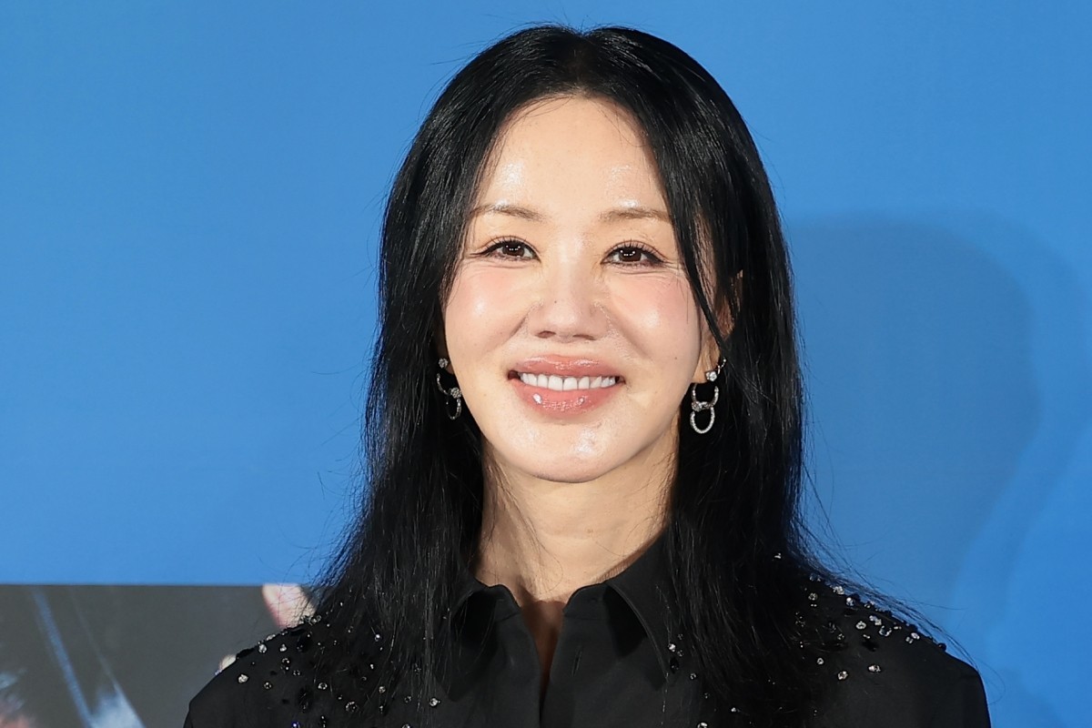 가요계와 드라마계, 영화계를 모두 접수한 엄정화. / 뉴스1