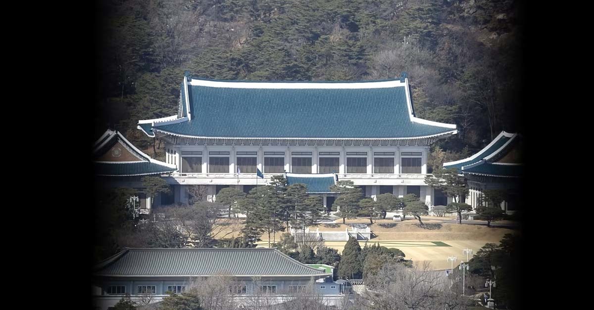 "청와대 참모, 다주택 꿰찬 채 도망... 정부 부동산 신뢰 파탄"